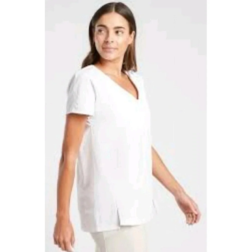 Athleta White V Neck Short Sleeve Scrub Top‎ Plus Size 2X Side Slits Relaxed Fit